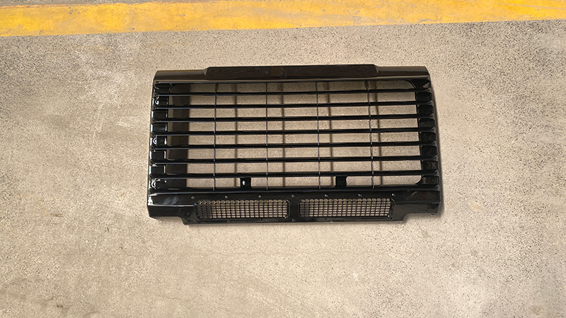 LAND ROVER DEFENDER GRILLE